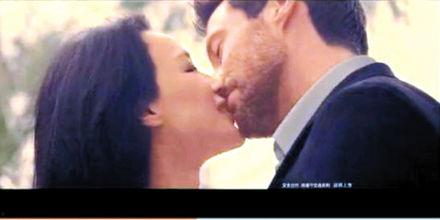 男女亲密热吻视频