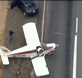 汽车撞飞机视频,汽车与飞机相撞现场惊险瞬间